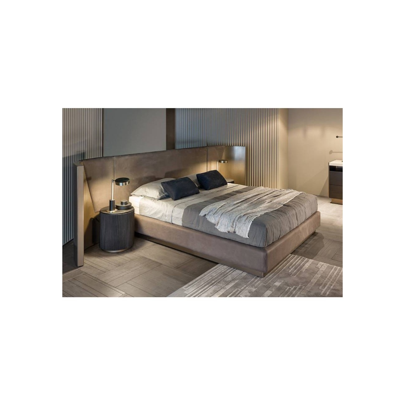 SHĀKE BOSTON LETTO