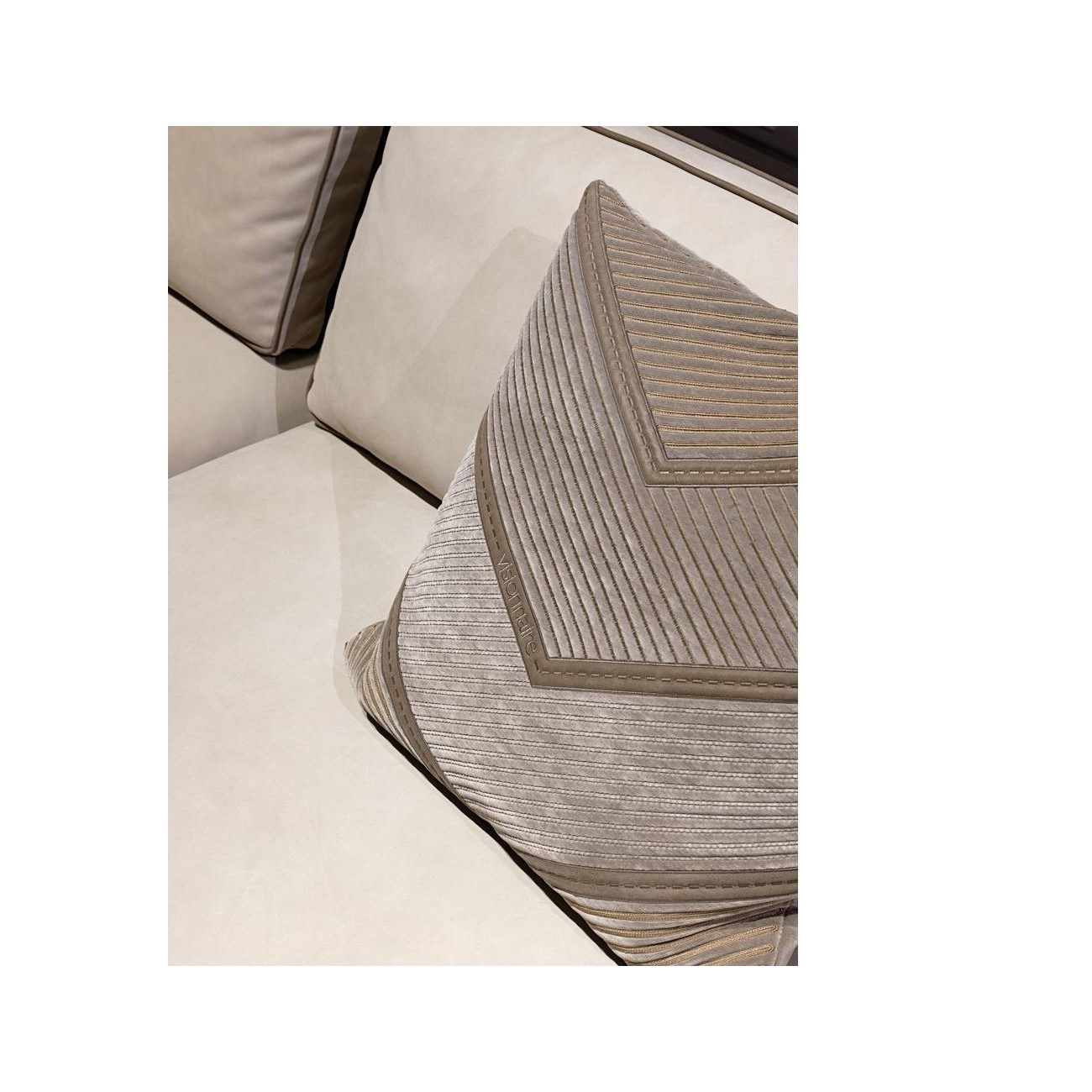 VISIONNAIRE BASTIAN STILL DIVANO