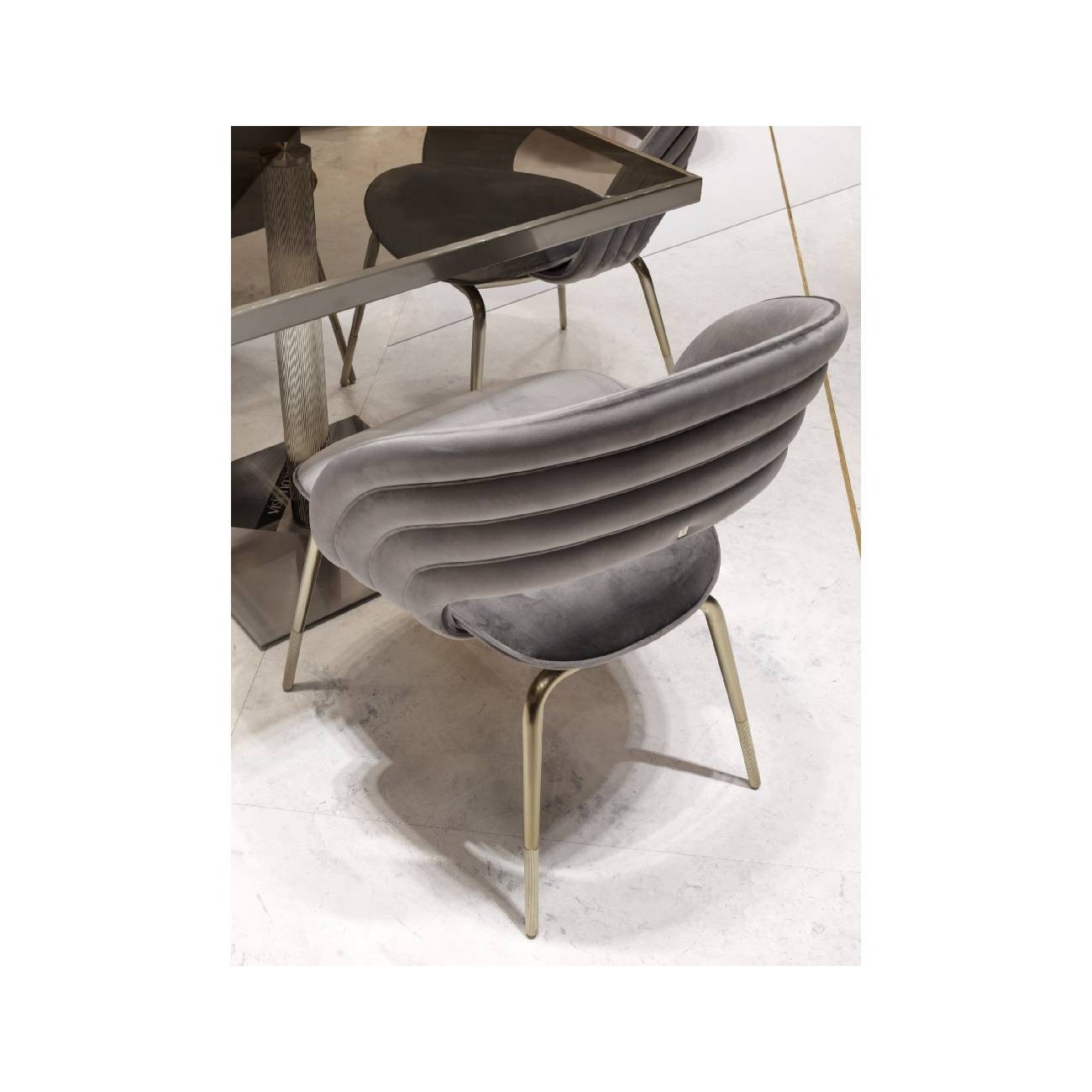 VISIONNAIRE KYLO FRAMED SEDIA