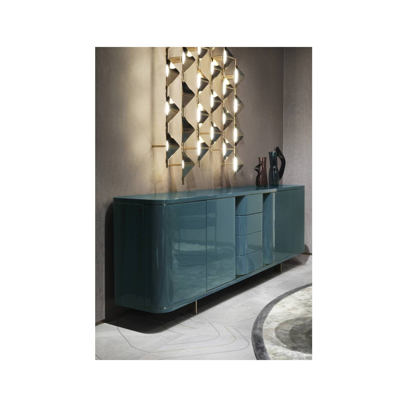 VISIONNAIRE DONEGAL MADIA