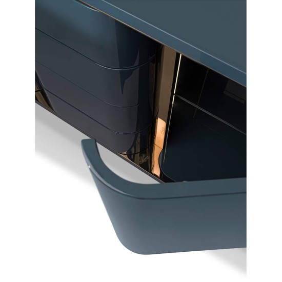 VISIONNAIRE DONEGAL MADIA