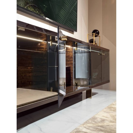 VISIONNAIRE DORINDA MADIA