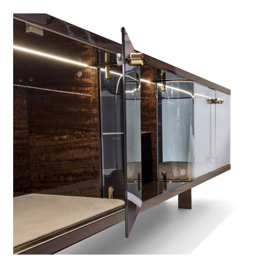 VISIONNAIRE DORINDA MADIA