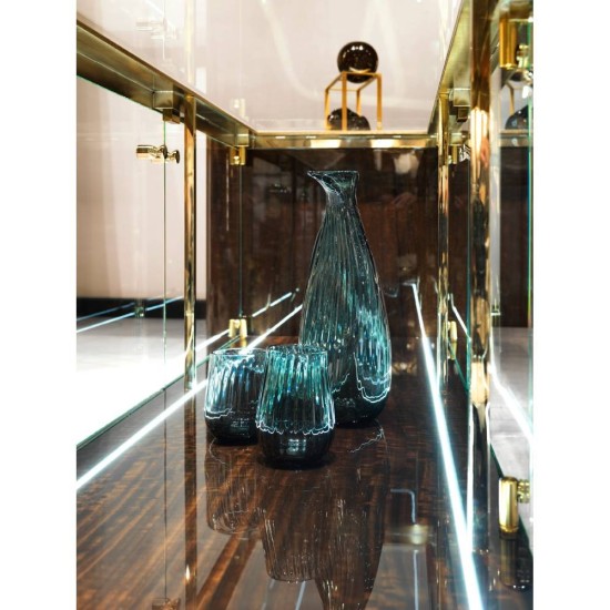 VISIONNAIRE DESMOND MADIA