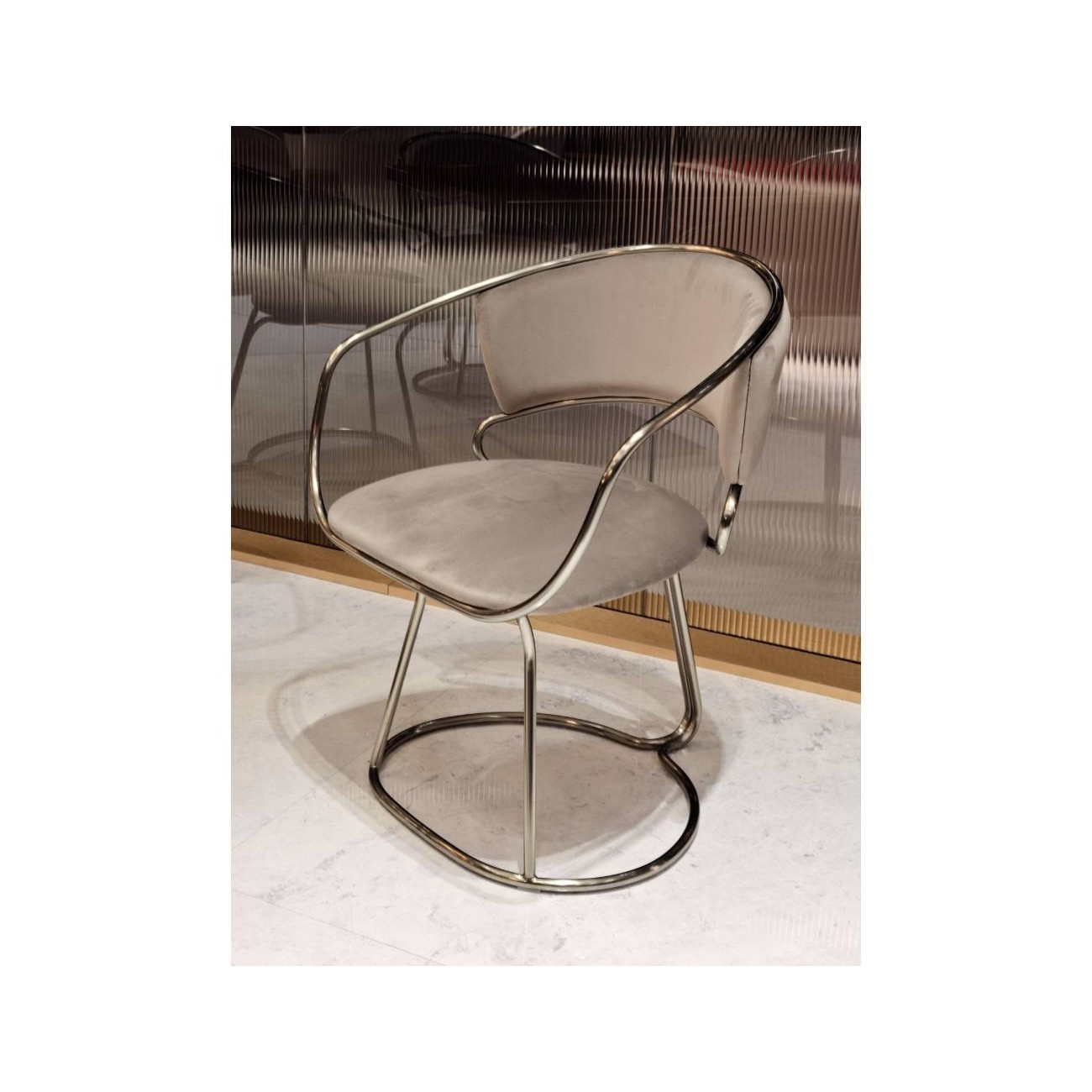 VISIONNAIRE ELEANOR SEDIA