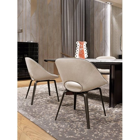 VISIONNAIRE TANYA SEDIA