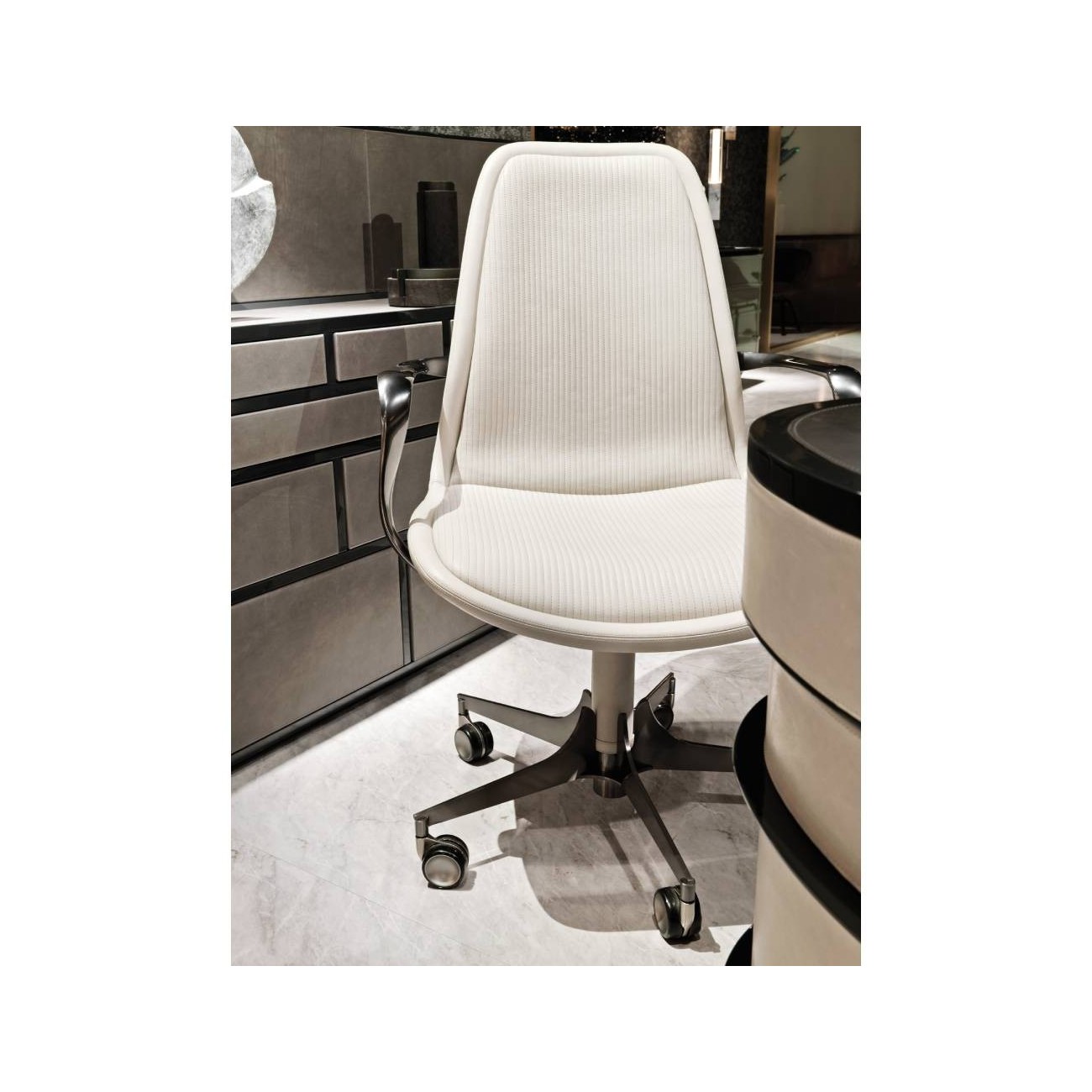 VISIONNAIRE VOLVER SEDIA