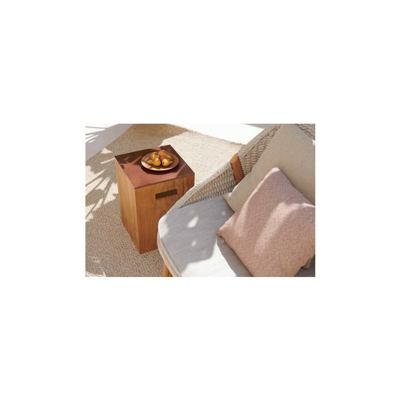 TRIBU TAIRU TAVOLINO