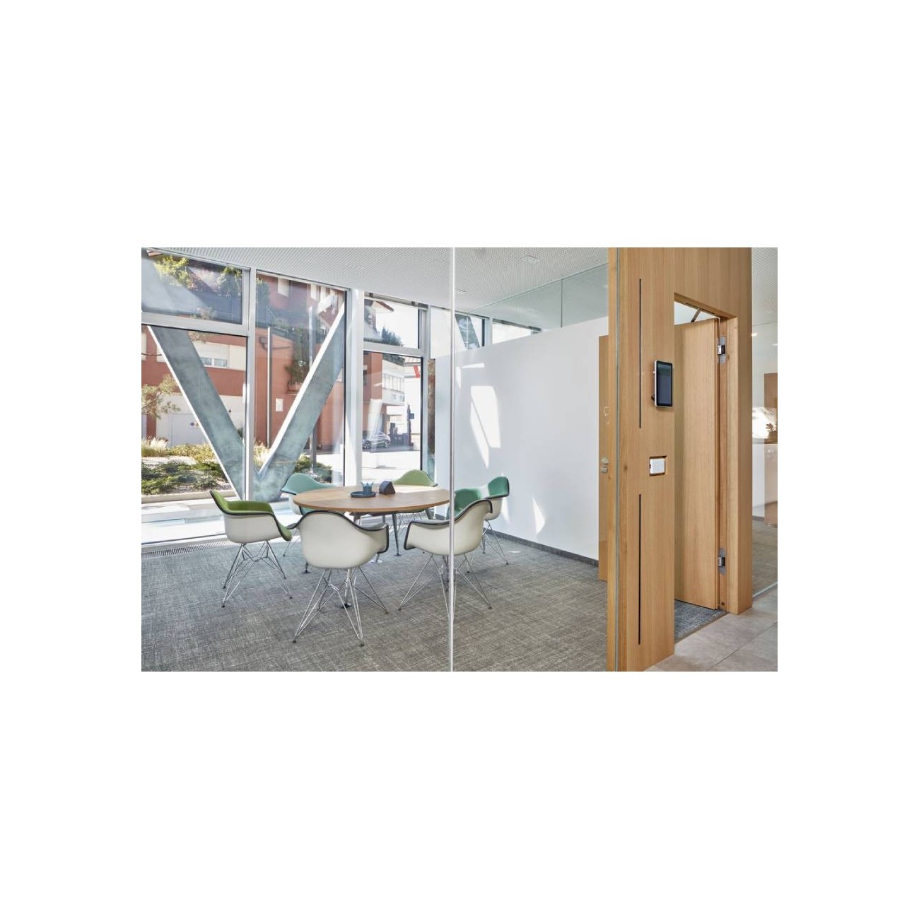 VITRA EAMES PLASTIC CHAIR DAR SEDIA