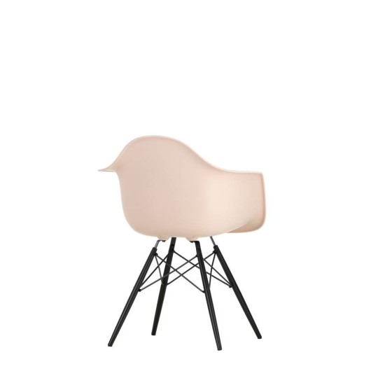 VITRA EAMES PLASTIC CHAIR DAW SEDIA