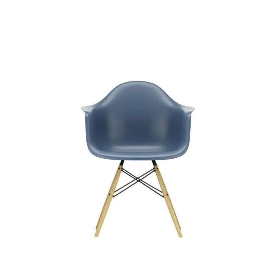 VITRA EAMES PLASTIC CHAIR DAW SEDIA