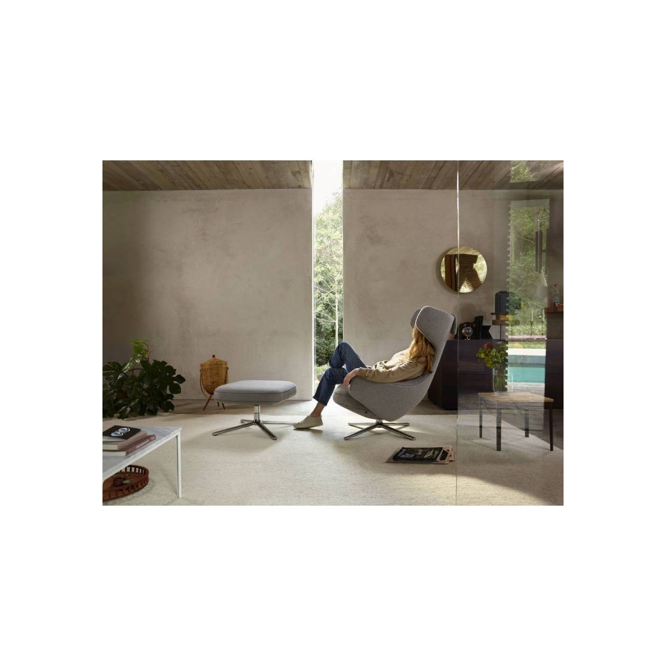 VITRA REPOS & OTTOMAN POLTRONA