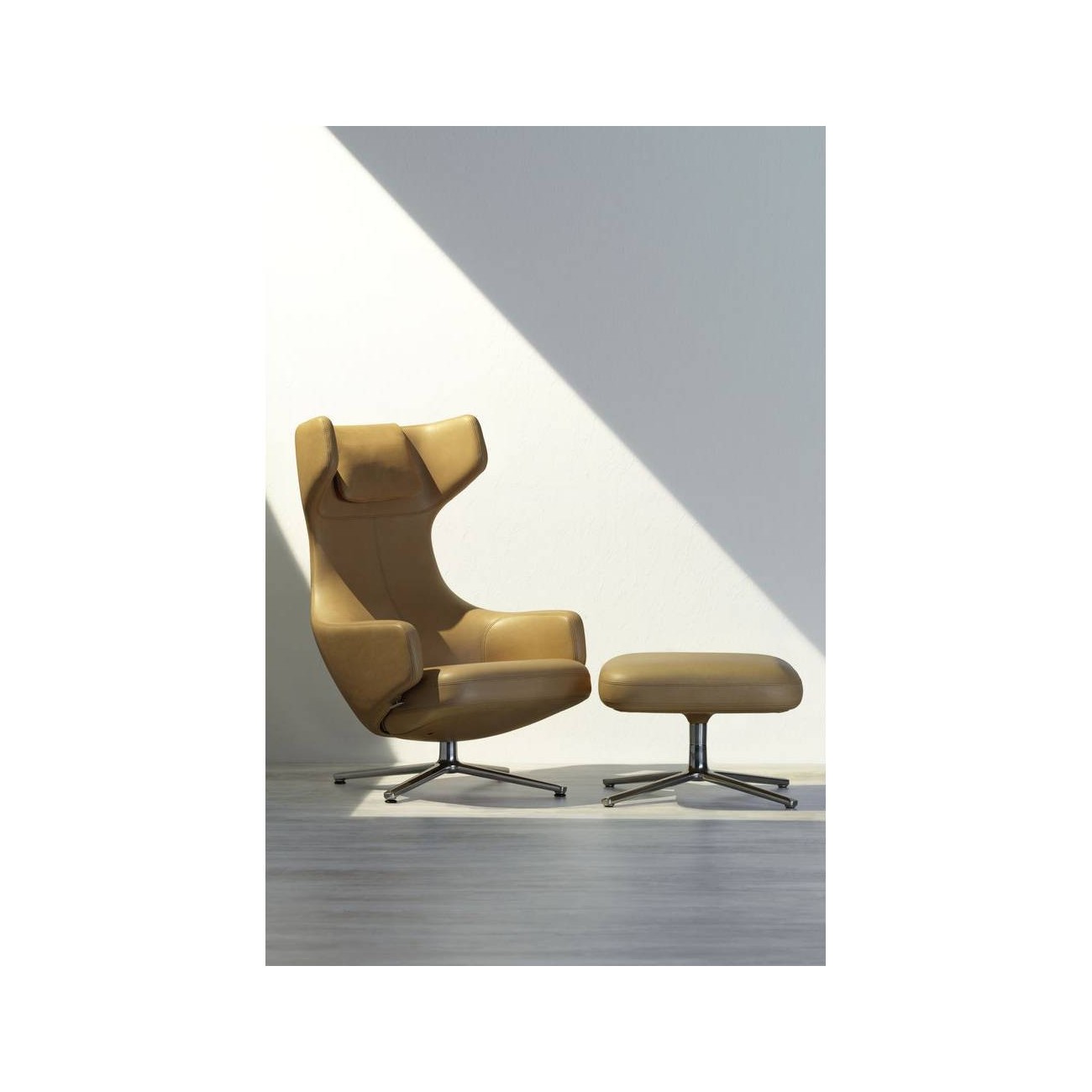 VITRA REPOS & OTTOMAN POLTRONA