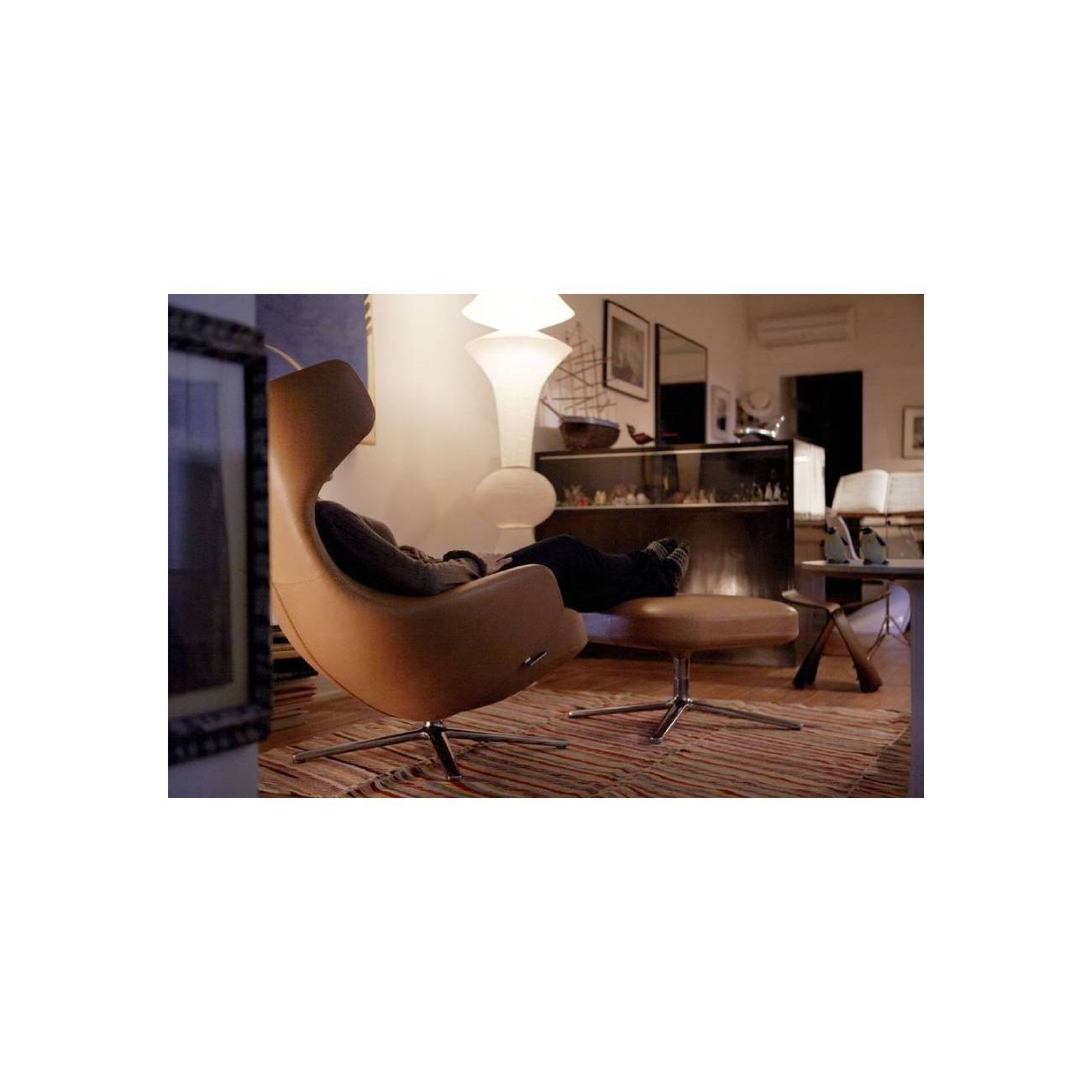 VITRA REPOS & OTTOMAN POLTRONA