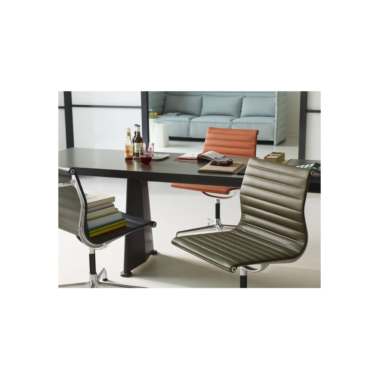 VITRA TRAPÈZE TAVOLO