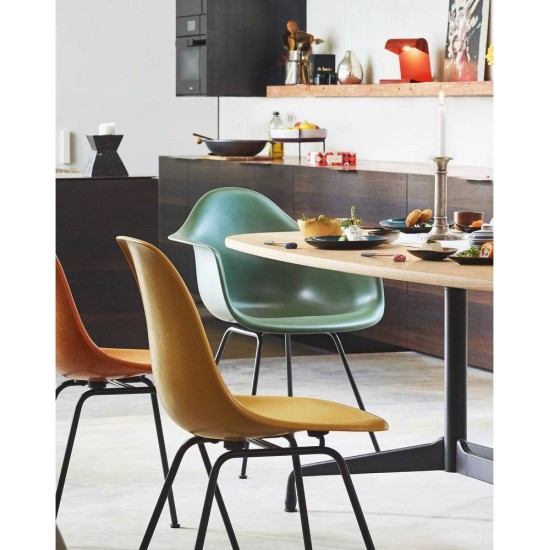 VITRA EAMES SEGMENTED TAVOLI
