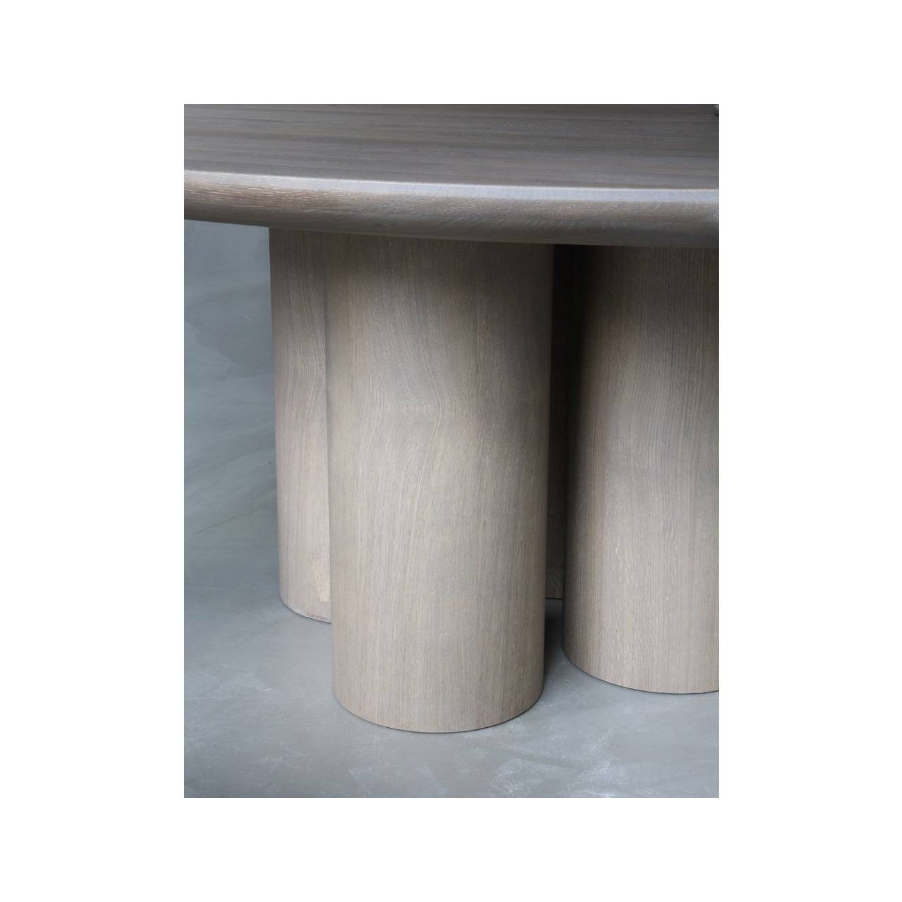 PIETBOON OLLE TAVOLO