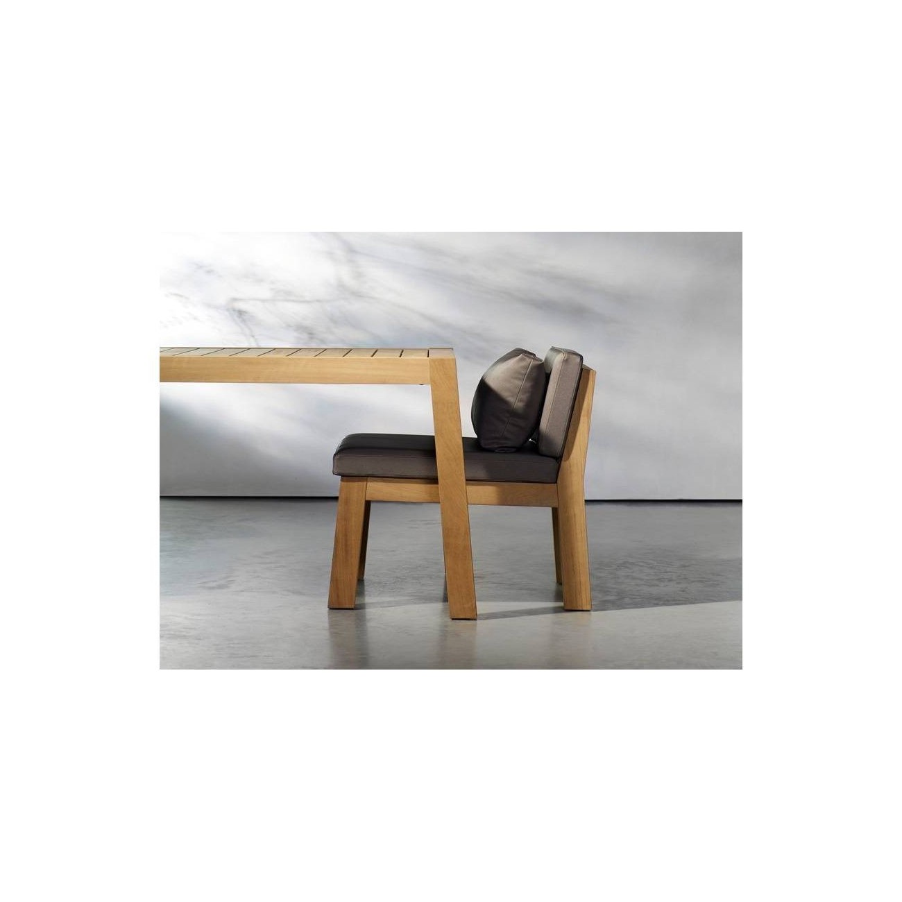 PIET BOON NIEK SEDIA OUTDOOR