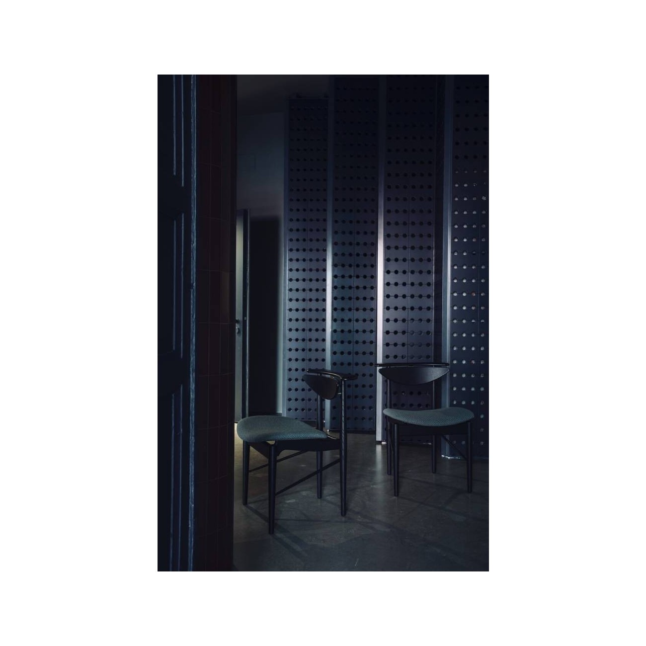 FINN JUHL READING CHAIR - SEDIA