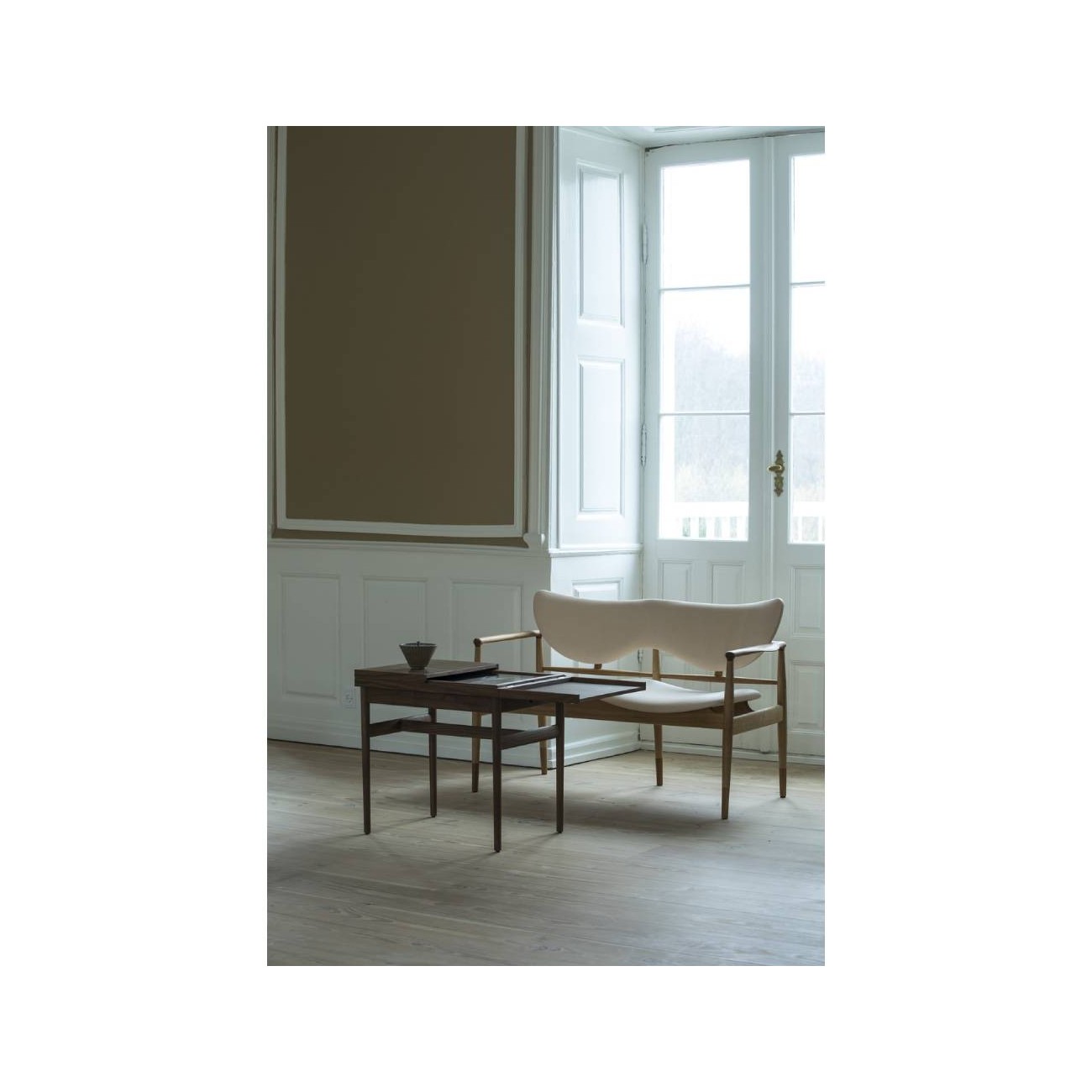 FINN JUHL - ART COLLECTOR'S TAVOLO