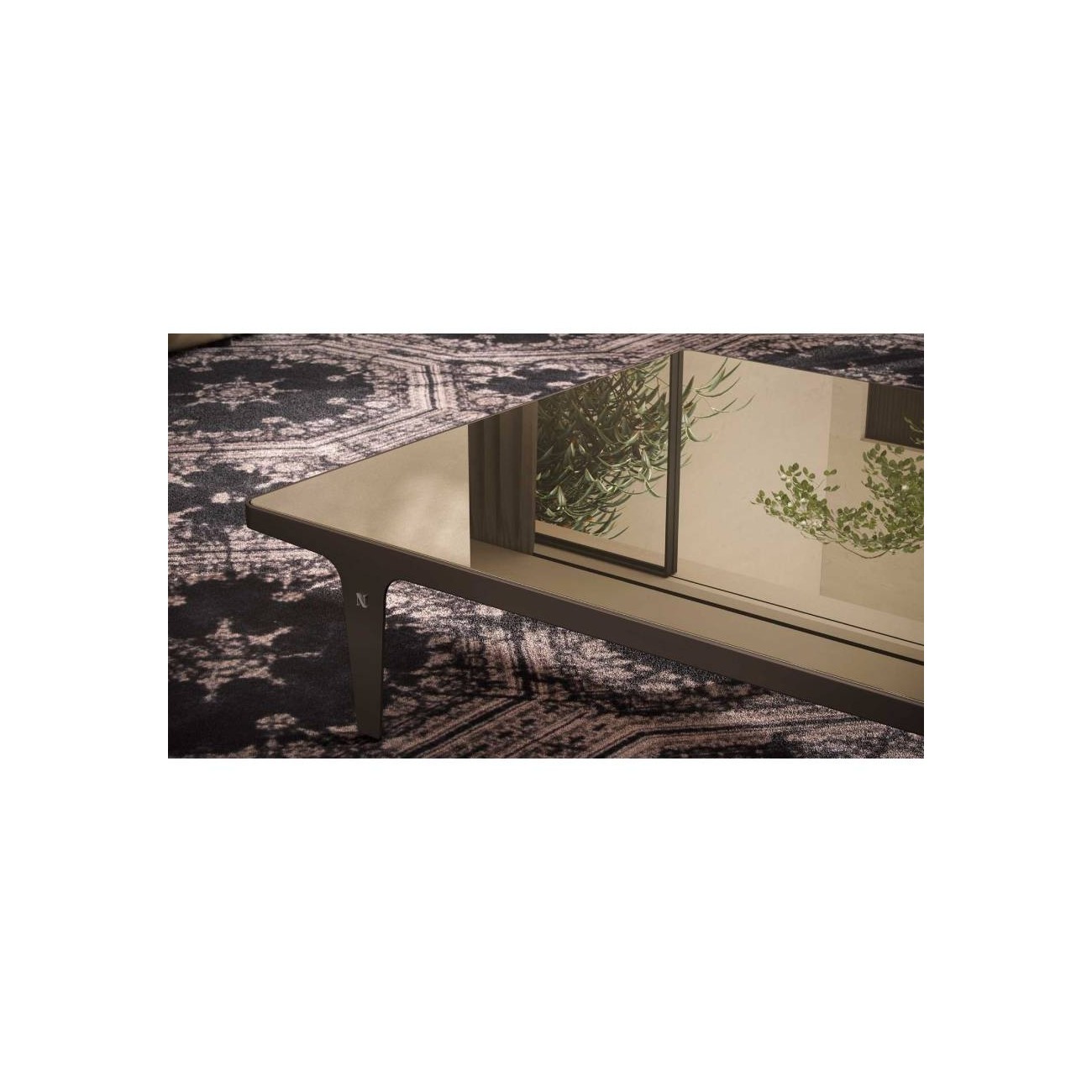 NATUZZI HERMAN TAVOLINO