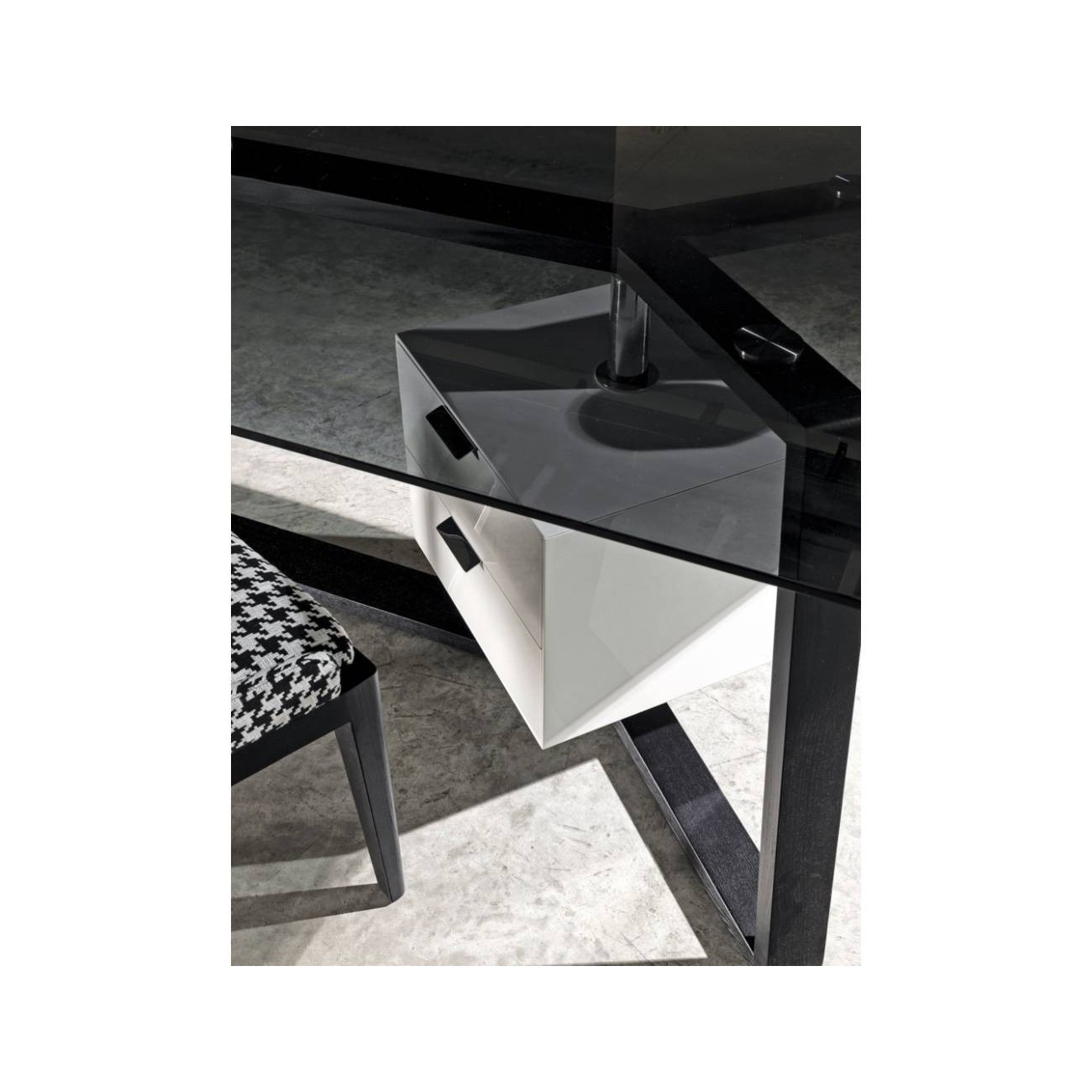 MERONI&COLZANI – TRASTEVERE SCRIVANIA