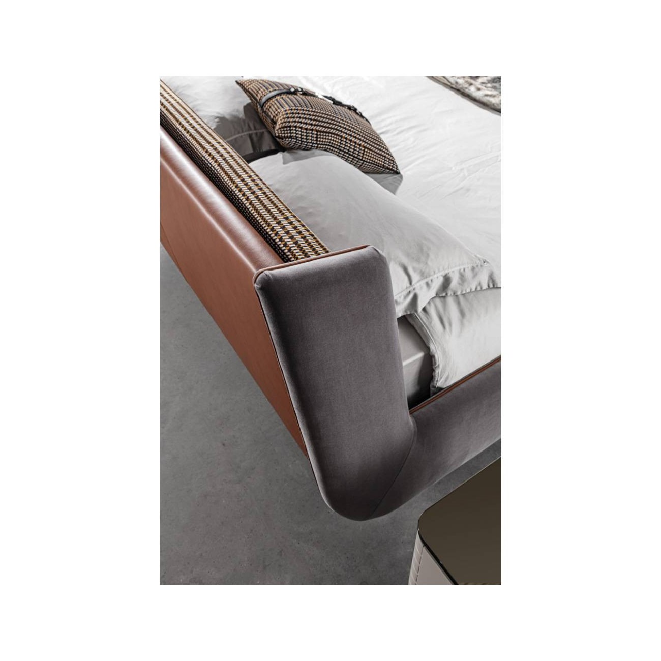 MERONI&COLZANI – RIOMAGGIORE LETTO