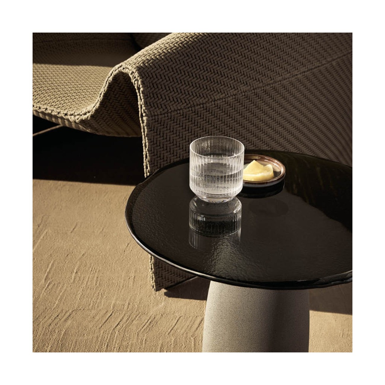 POLIFORM STRATA TABLES OUTDOOR