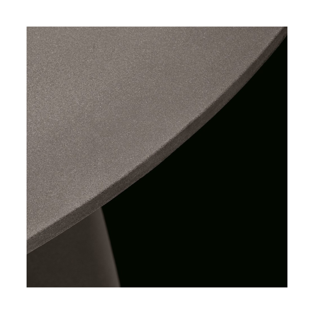 POLIFORM MONOLITH TABLE OUTDOOR