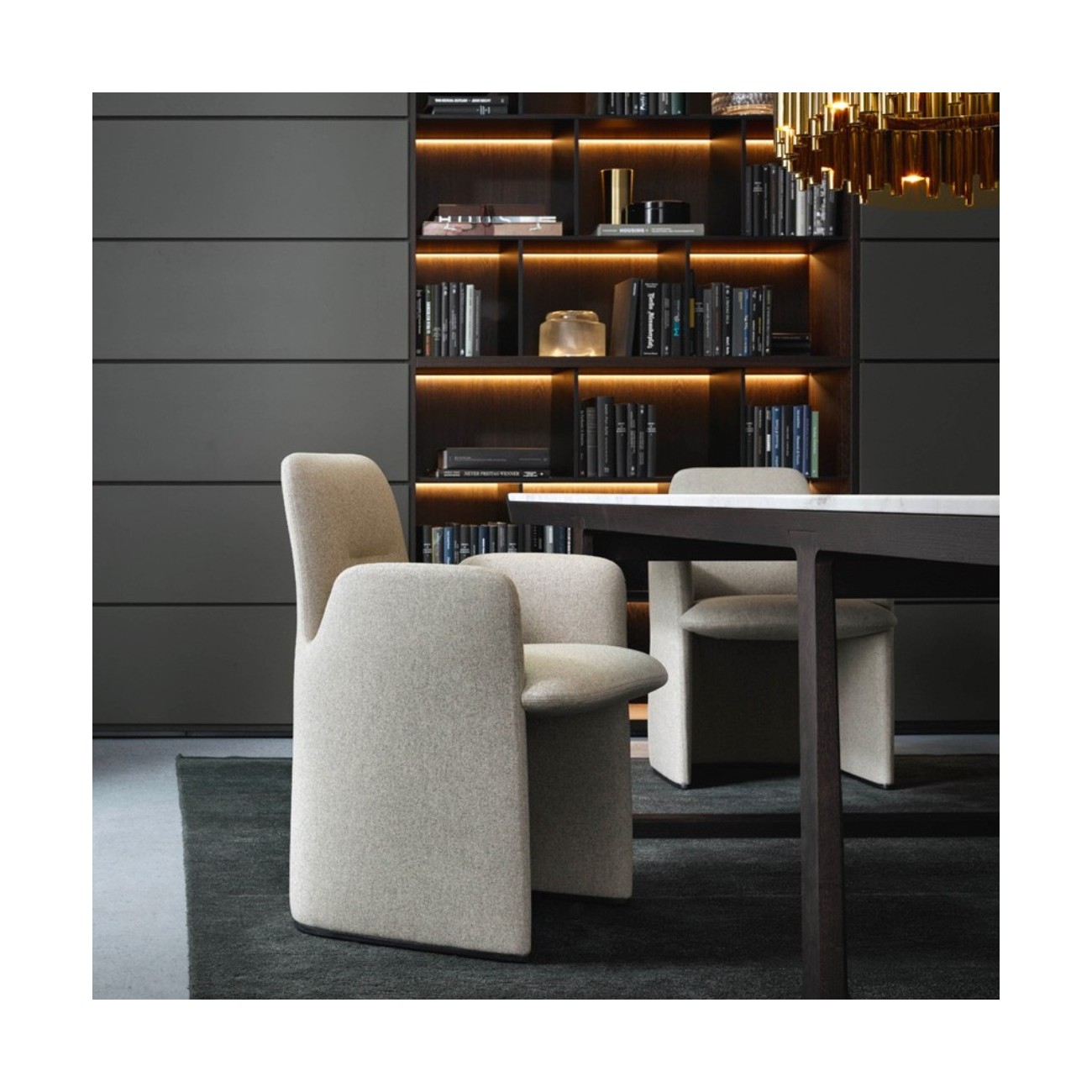 POLIFORM GUEST CHAIR