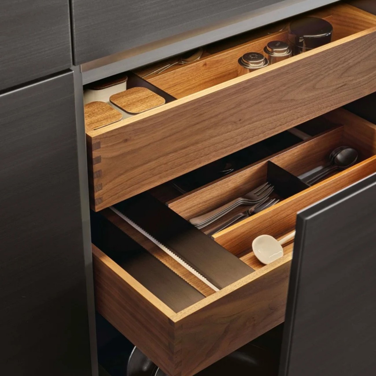 POLIFORM TWELVE CUISINES