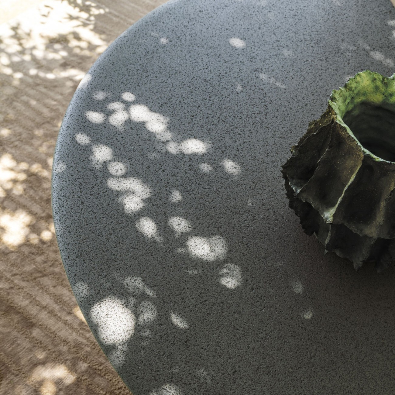 MOLTENI&C – ARC TABLE OUTDOOR