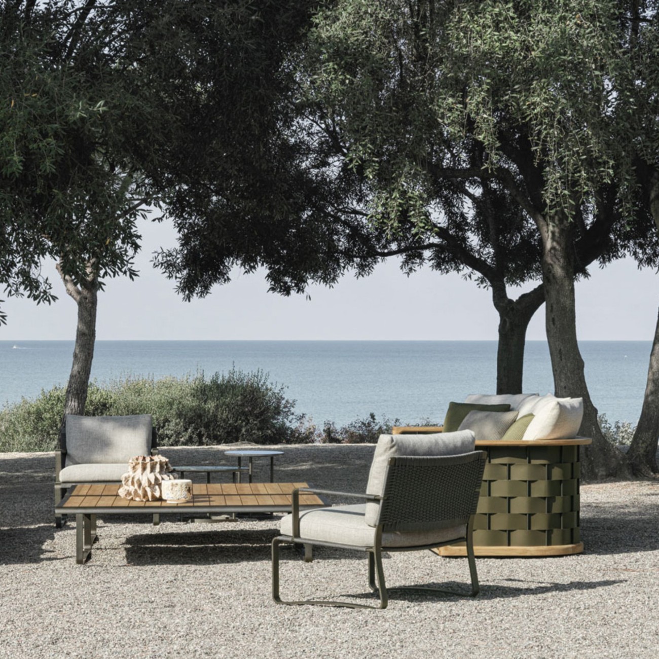MOLTENI&C – PHOENIX ARMCHAIR OUTDOOR
