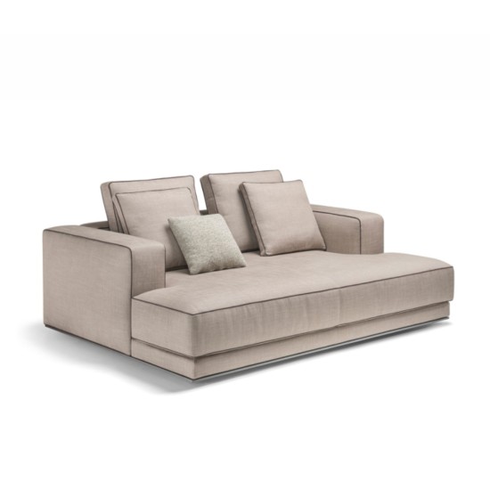 MOLTENI&C - AUGUSTO CANAPÉ