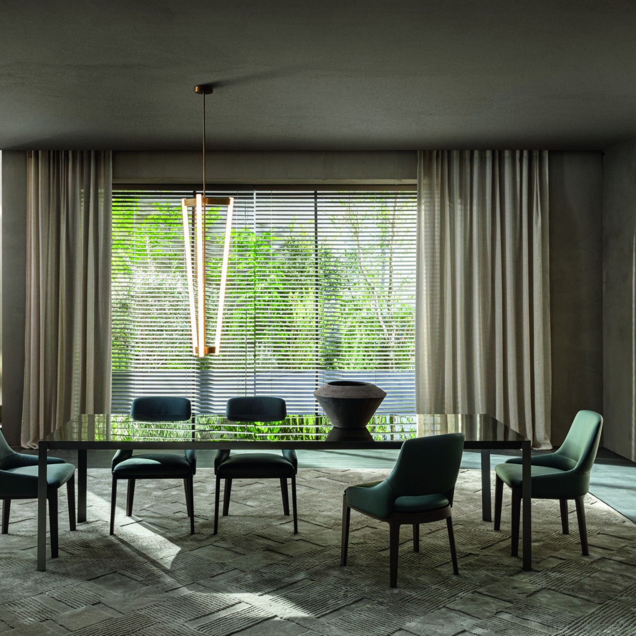 MOLTENI HALF A SQUARE TABLE