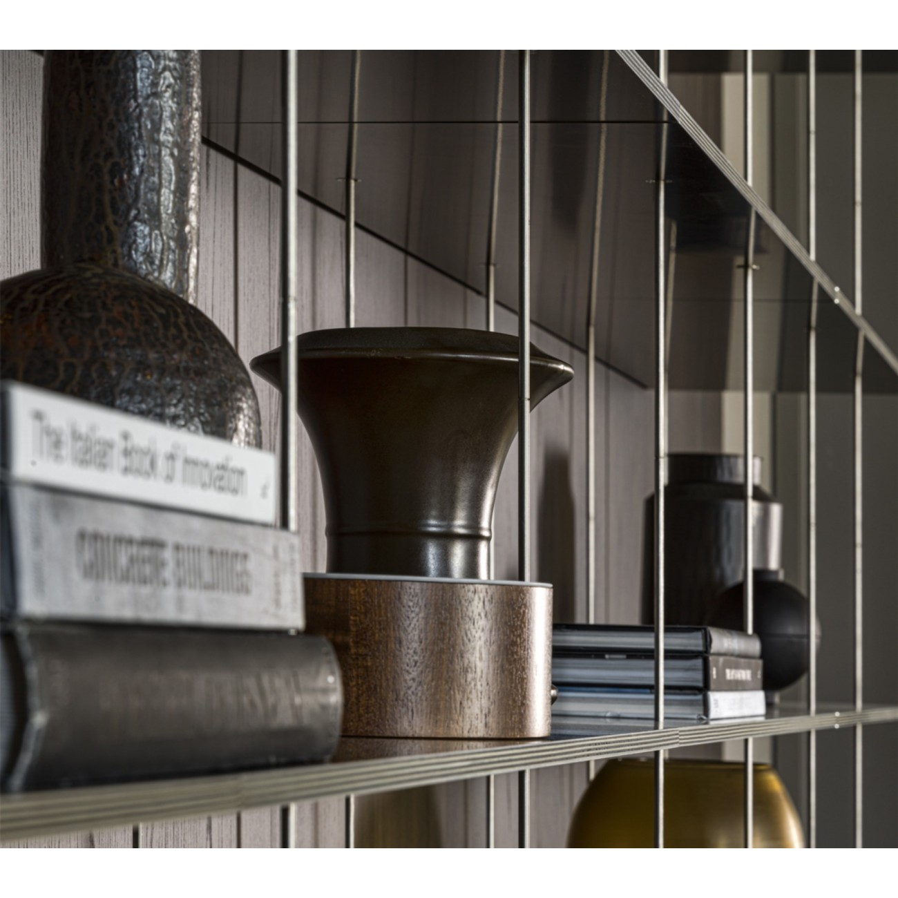 MOLTENI & C. GRADUATE BOOKSHELVES