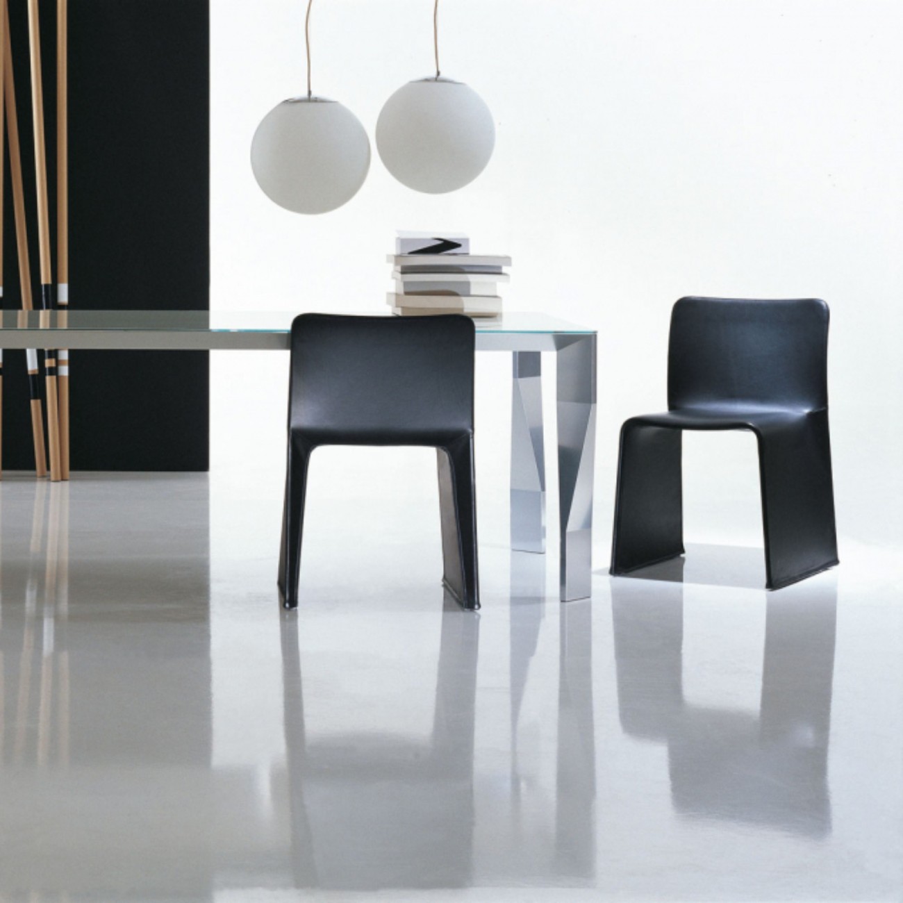 MOLTENI & C. DIAMOND TABLE