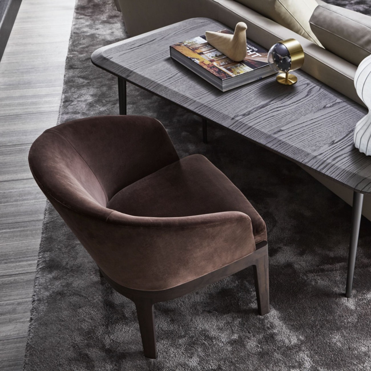 MOLTENI & C. CHELSEA ARMCHAIR
