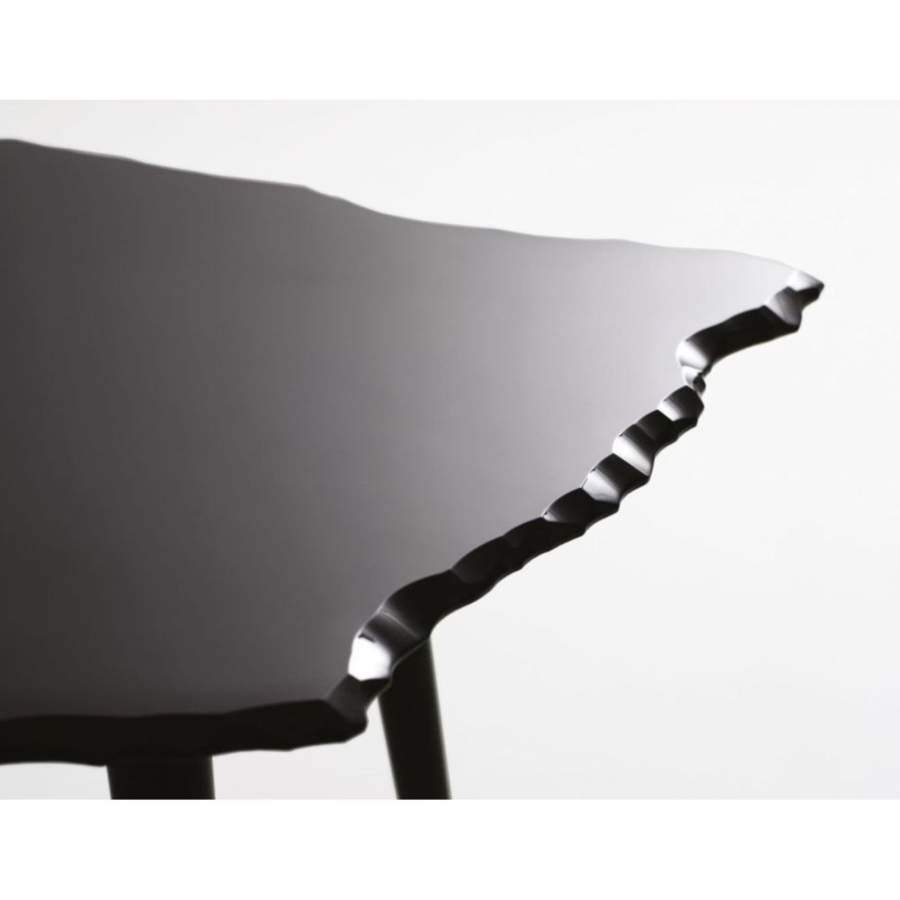 EDRA TABLE EGEO