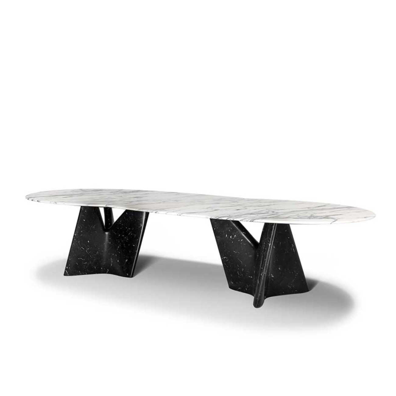 POLTRONA FRAU – INFINITAMENTE TABLE