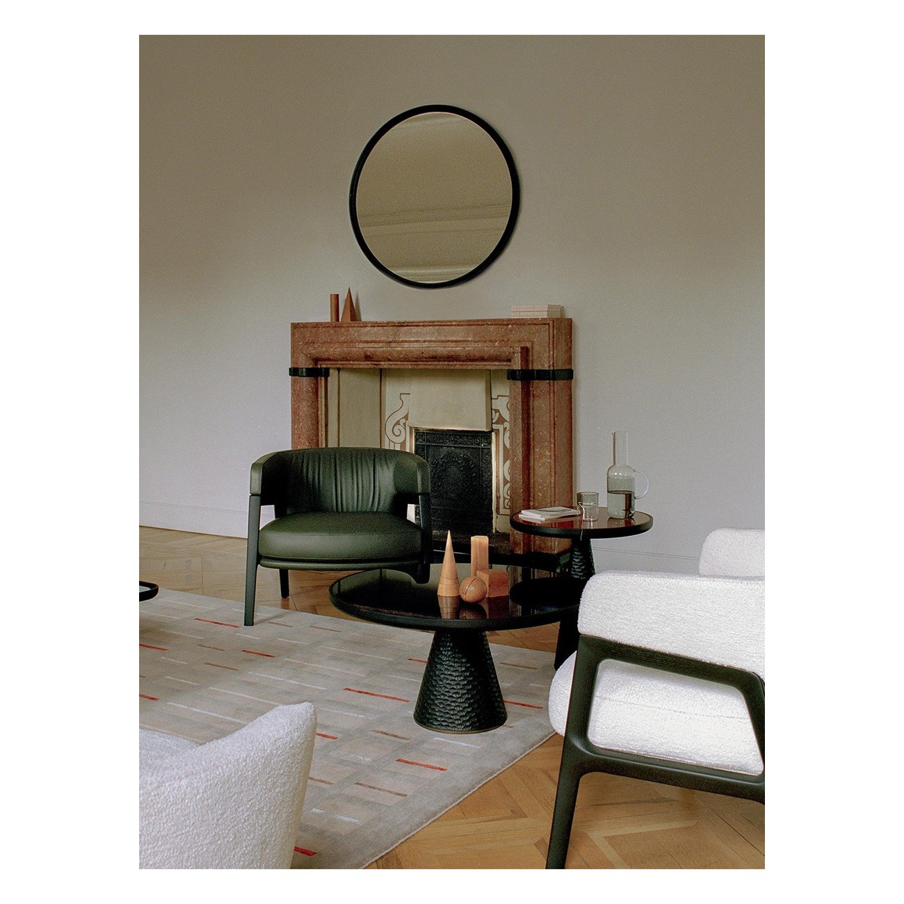 POLTRONA FRAU – DUO TABLE BASSE BASE À PIÉDESTAL
