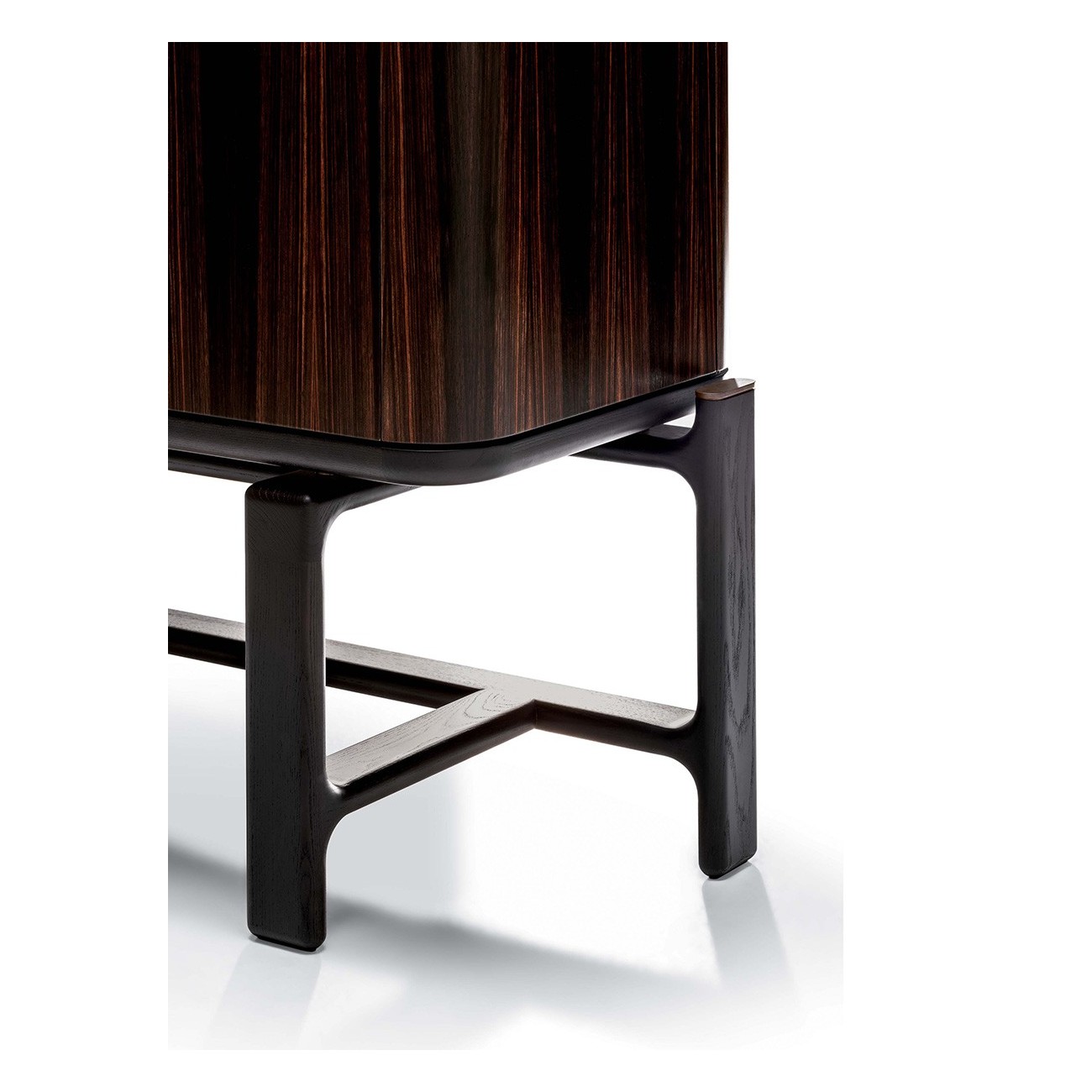 POLTRONA FRAU - DUO CABINET