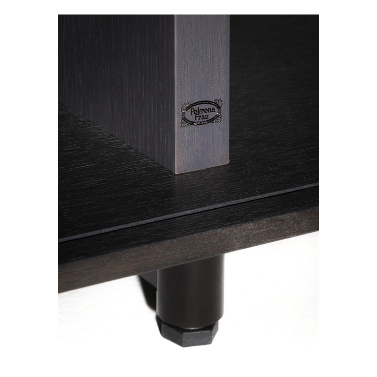 POLTRONA FRAU LLOYD TEX BOOKSHELF