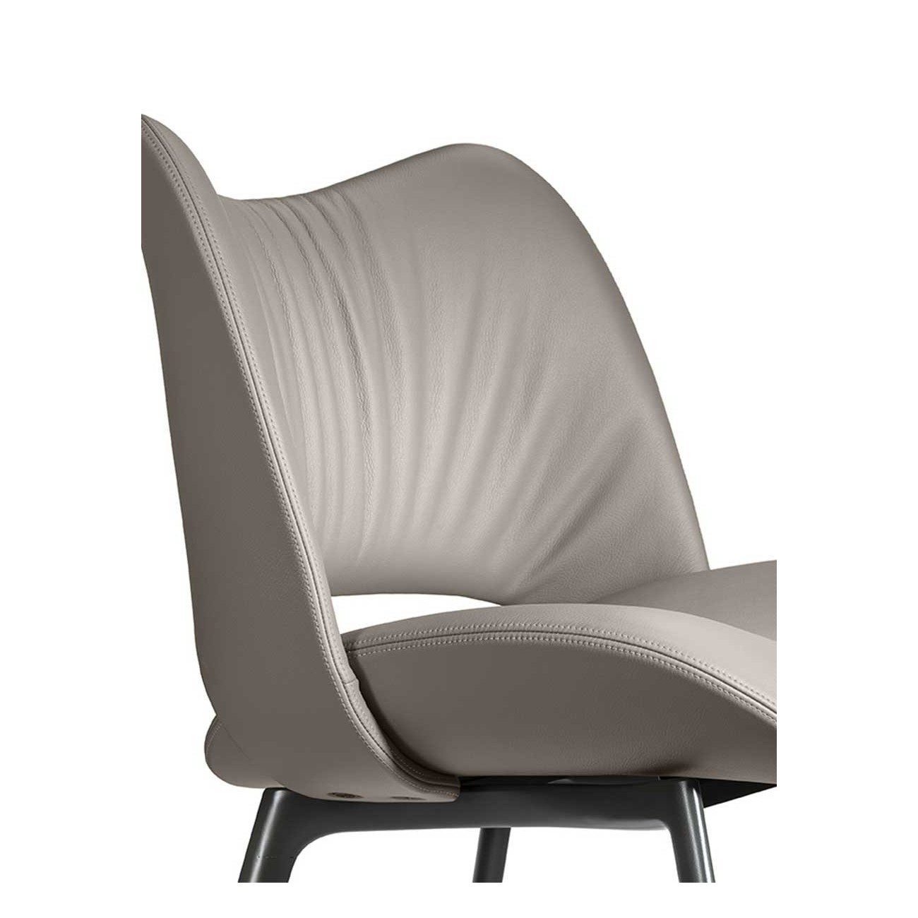 POLTRONA FRAU - NICE FAUTEUILS