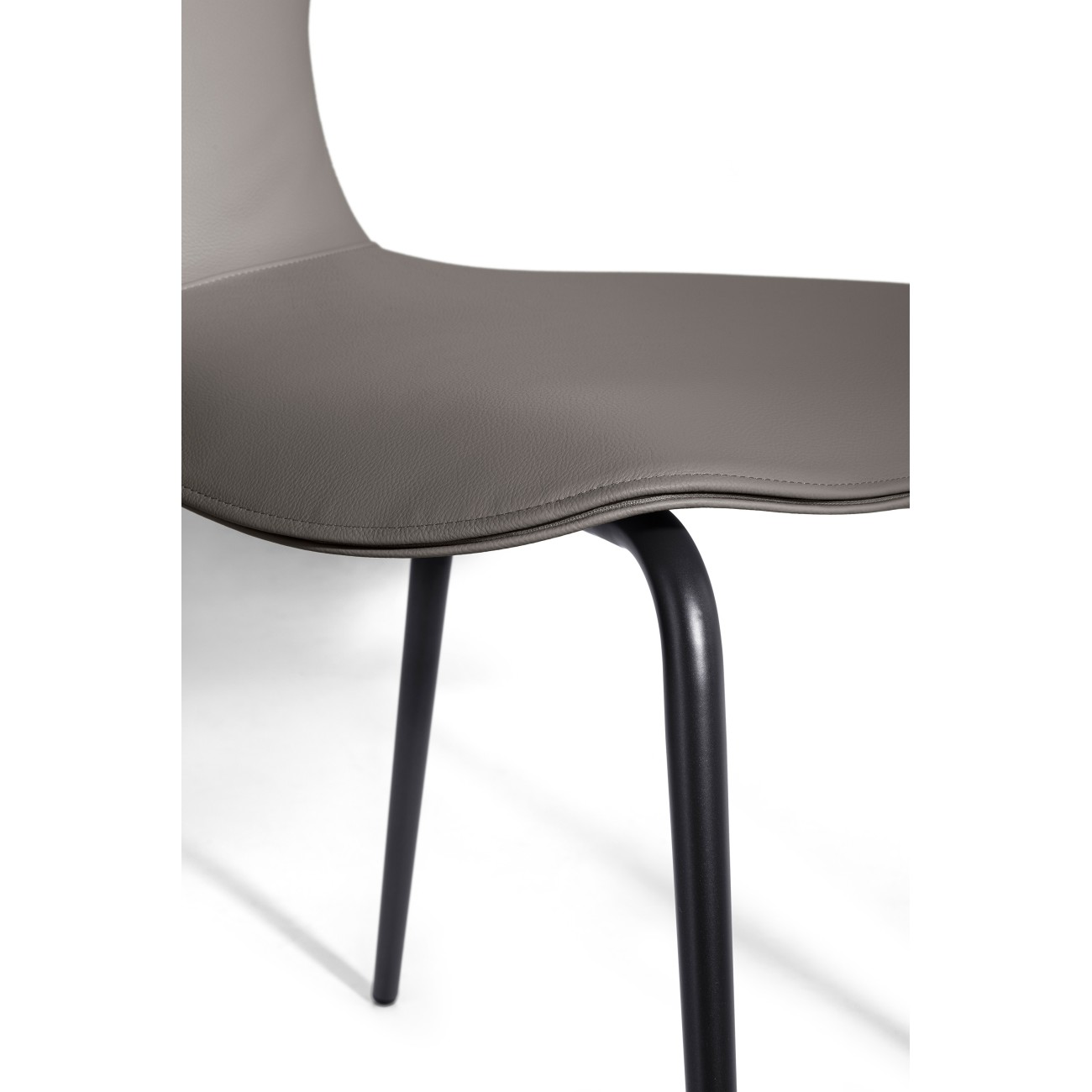 POLTRONA FRAU - MONTERA MAS SEDUTE