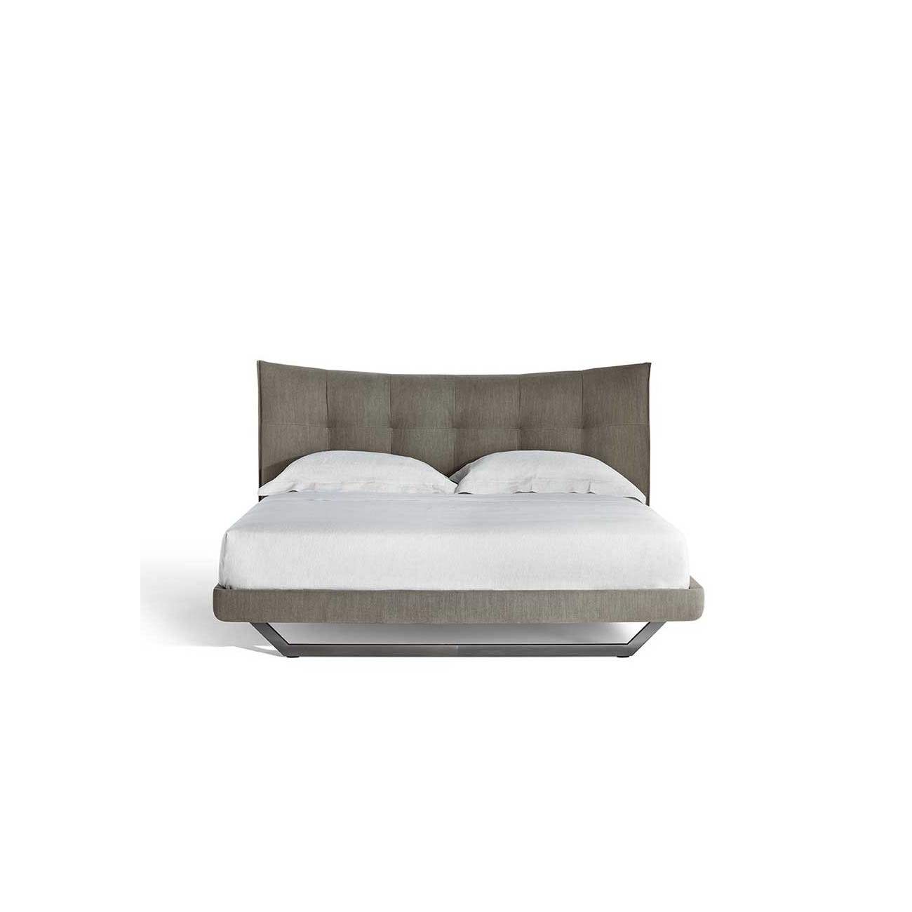 POLTRONA FRAU - AURORA TRE BED