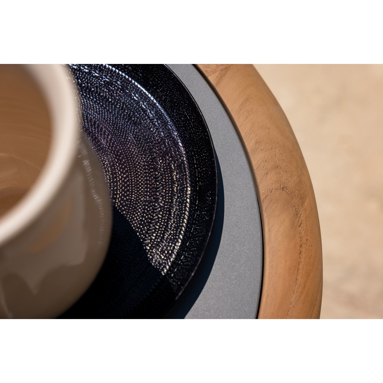 POLTRONA FRAU THE SECRET GARDEN LOW TABLES