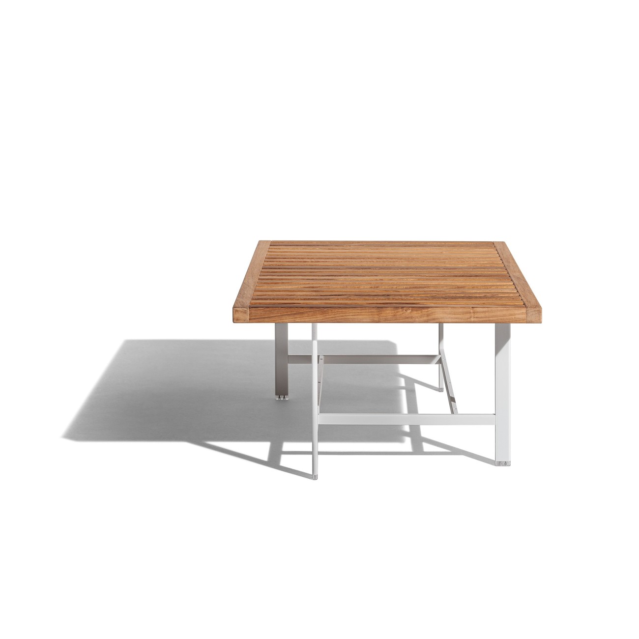 POLTRONA FRAU SOLARIA OUTDOOR LOW TABLES