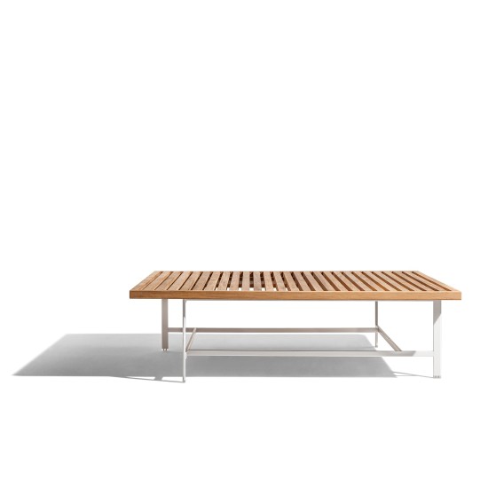 POLTRONA FRAU SOLARIA OUTDOOR LOW TABLES