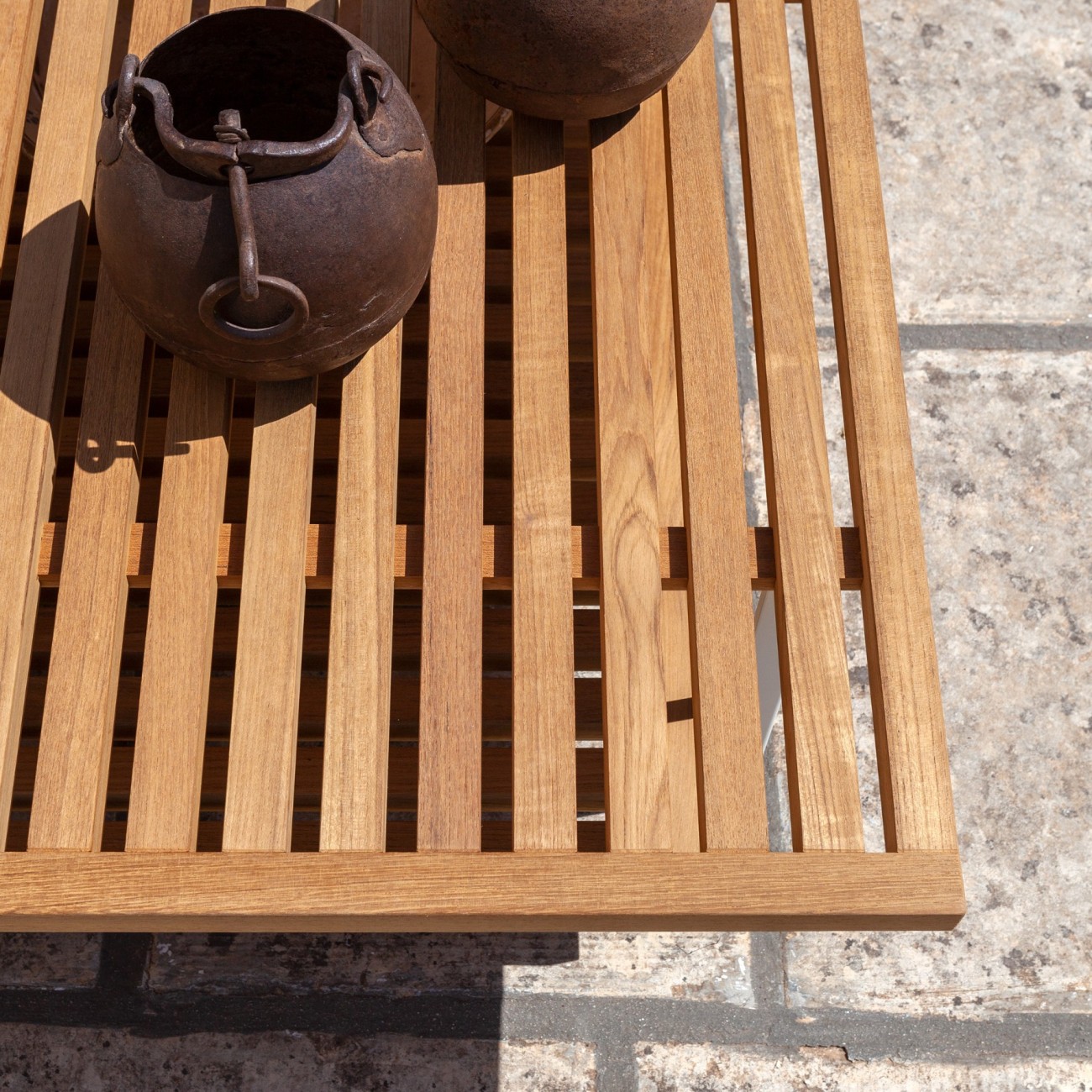 POLTRONA FRAU SOLARIA OUTDOOR LOW TABLES